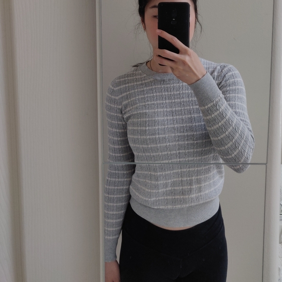 Bundle of 2 Sweaters Banana Republic Tommy Hilfiger - Picture 5 of 6